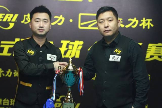 才发现他被 才发现他被